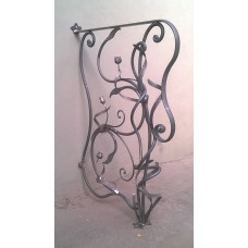 RINGHIERA in FERRO BATTUTO Personalizzata . Cod. 004