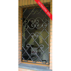 GRATA INFERRIATA in Ferro Battuto . Realizzazioni Personalizzate . Cod. 1354