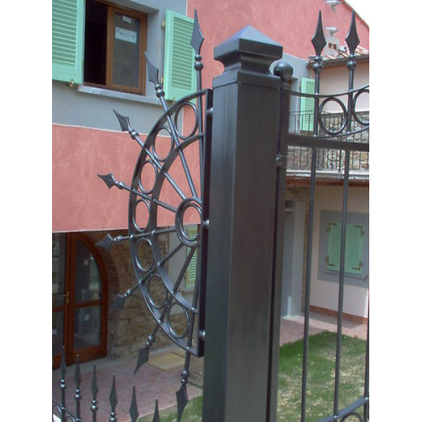 GRATA INFERRIATA in Ferro . Realizzazioni Personalizzate . Cod. 506