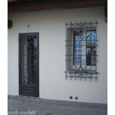 GRATA INFERRIATA in Ferro Battuto . Realizzazioni Personalizzate . Cod. 511