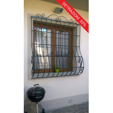 GRATA INFERRIATA in Ferro Battuto . Realizzazioni Personalizzate . Cod. 512