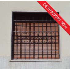 GRATA INFERRIATA in Ferro Battuto . Realizzazioni Personalizzate . Cod. 514