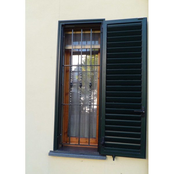 GRATA INFERRIATA in Ferro . Realizzazioni Personalizzate . Cod. 531
