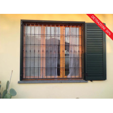 GRATA INFERRIATA in Ferro Battuto . Realizzazioni Personalizzate . Cod. 531