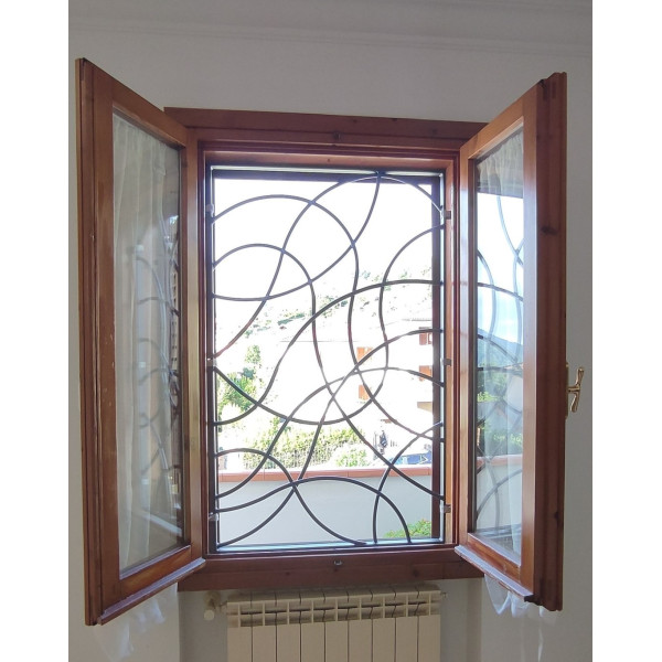GRATA INFERRIATA in Ferro Design . Realizzazioni Personalizzate . Cod. 540