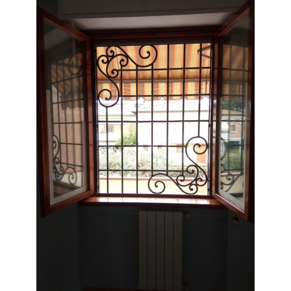 Wrought Iron RAILING. Personalised Executions. 516
