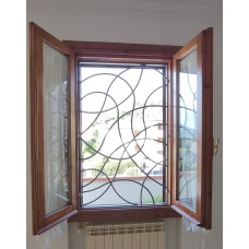 GRATA INFERRIATA Ferro Battuto . Realizzazioni Personalizzate . cod. 540 . Detrazioni 50%