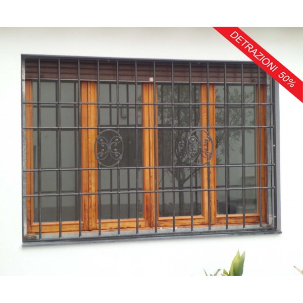 GRATA INFERRIATA Ferro Battuto . Realizzazioni Personalizzate . cod. 535 . Detrazioni 50%