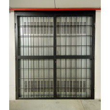 CANCELLO PORTONE in Ferro Battuto . Realizzazioni Personalizzate . Cod. 1372