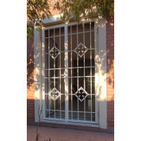 CANCELLO PORTONE in Ferro Battuto . Realizzazioni Personalizzate . Cod. 1374