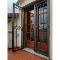 CANCELLO PORTONE in Ferro Battuto . Realizzazioni Personalizzate . Cod. 1387