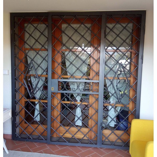 CANCELLO PORTONE in Ferro Battuto . Realizzazioni Personalizzate . Cod. 1392