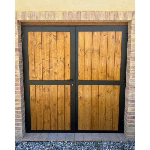 PORTONE in Ferro e Legno . Realizzazioni Personalizzate . Cod. 1935