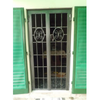CANCELLO PORTONE in Ferro Battuto . Realizzazioni Personalizzate . Cod. 547