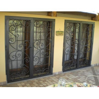 CANCELLO PORTONE in Ferro Battuto . Realizzazioni Personalizzate . Cod. 564