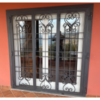 CANCELLO PORTONE in Ferro Battuto . Realizzazioni Personalizzate . Cod. 595