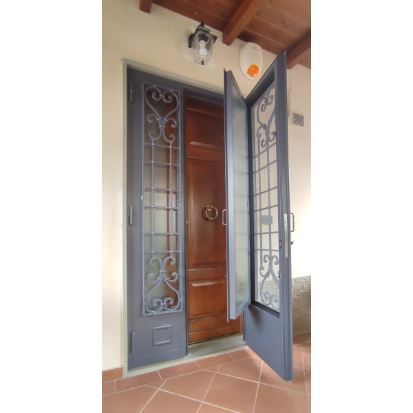 CANCELLO PORTONE in Ferro Battuto . Realizzazioni Personalizzate . Cod. 595