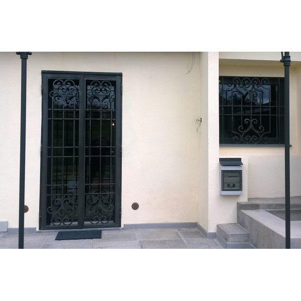 CANCELLO PORTONE in Ferro Battuto . Realizzazioni Personalizzate . Cod. 595