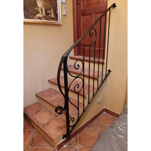 RINGHIERA in FERRO BATTUTO Personalizzata . Cod. 017