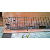 RINGHIERA in FERRO BATTUTO Personalizzata . Cod. 033