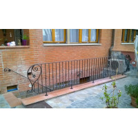 RINGHIERA in FERRO BATTUTO Personalizzata . Cod. 033
