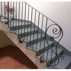 RINGHIERA in FERRO BATTUTO Personalizzata . Cod. 033
