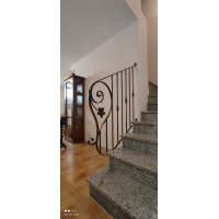 RINGHIERA in FERRO BATTUTO Personalizzata . Cod. 033 RINGHIERA in FERRO BATTUTO Personalizzata . Cod. 033