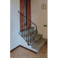 RINGHIERA in FERRO BATTUTO Personalizzata . Cod. 033 RINGHIERA in FERRO BATTUTO Personalizzata . Cod. 033