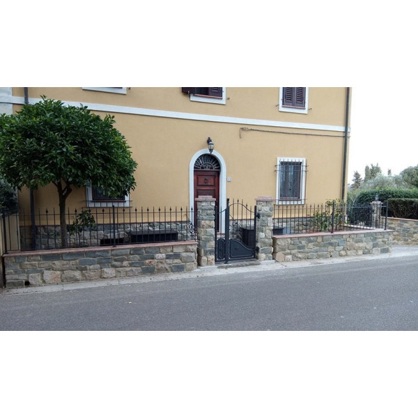 RINGHIERA in FERRO BATTUTO Personalizzata . Cod. 1039
