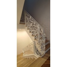 RINGHIERA in Ferro con disegno laser . Realizzazioni Personalizzate . cod. 1865 . Detrazioni fino al 50% .