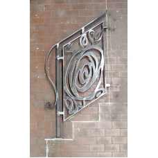 RINGHIERA in Ferro con disegno laser . Realizzazioni Personalizzate . cod. 1865 . Detrazioni fino al 50%.