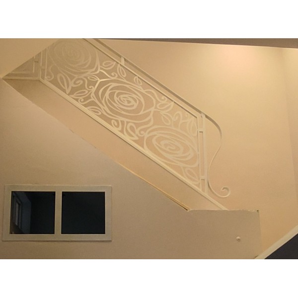 RINGHIERA in Ferro con disegno laser . Realizzazioni Personalizzate . cod. 1865 . Detrazioni fino al 50% .