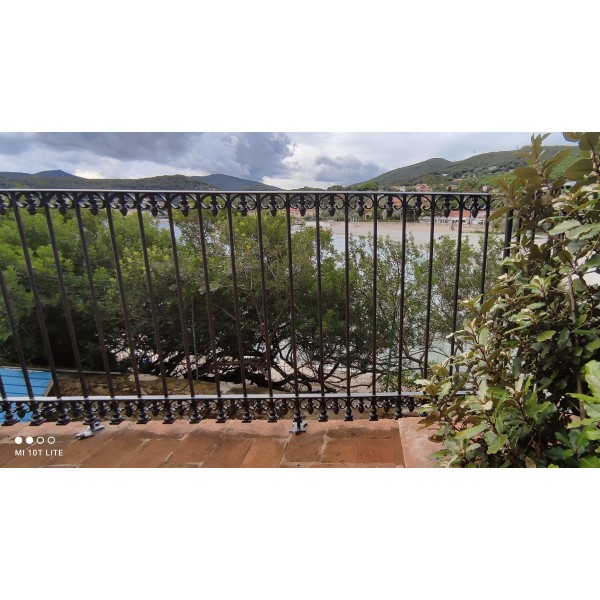 RINGHIERA Ferro Battuto . Realizzazioni Personalizzate . cod.1877 . Detrazioni fino al 50%
