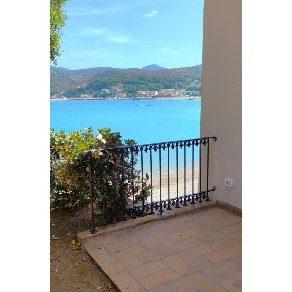 RINGHIERA Ferro Battuto . Realizzazioni Personalizzate . cod.1877 . Detrazioni fino al 50%.