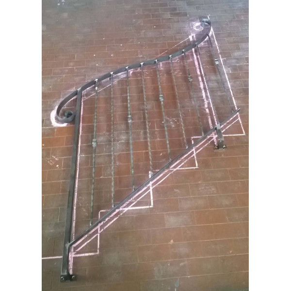 RINGHIERA in FERRO BATTUTO Personalizzata . Cod. 1889