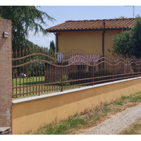 RINGHIERA in FERRO BATTUTO Personalizzata . Cod. 2150 RINGHIERA in FERRO BATTUTO Personalizzata . Cod. 2150