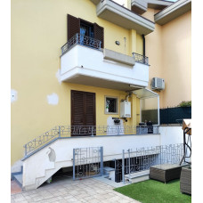 RINGHIERA in FERRO  Personalizzata . Cod. 918