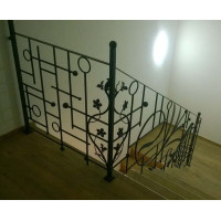 RINGHIERA in FERRO  Personalizzata . Cod. 918