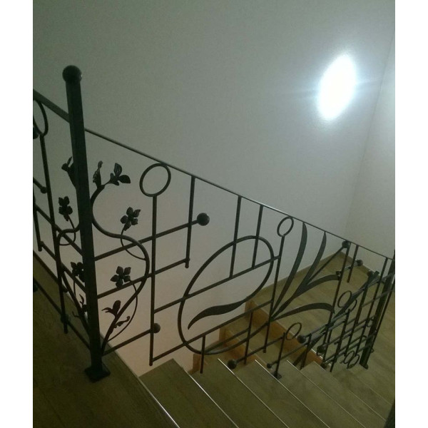 RINGHIERA in FERRO  Personalizzata . Cod. 918