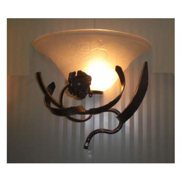 WROUGHT IRON WALL LAMP design . 115
