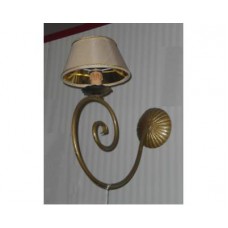 WROUGHT IRON WALL LAMP design . gold . 123