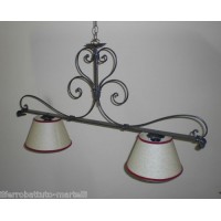 LAMPADARIO BILANCIA in Ferro Battuto . Dimensioni cm 105 x 50 circa . Colore Ferro con Paralumi .  luce classica o domotica compatibile con Alexa e Google . 210