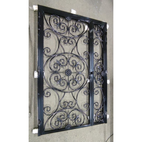 CANCELLO PORTONE in Ferro Battuto . Realizzazioni Personalizzate . cod. 596 . Detrazioni 50%..