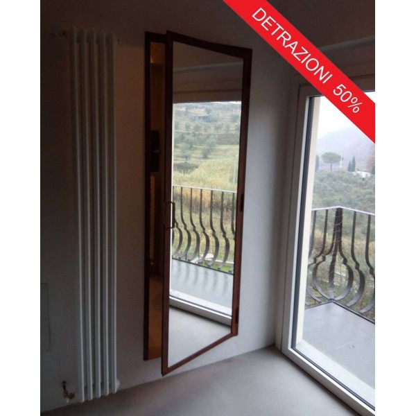 Iron  Door Gate . Personalised Executions. 543
