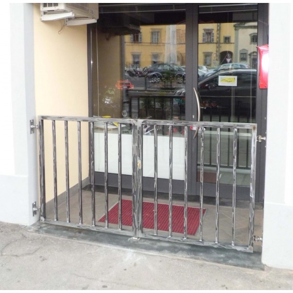  Iron Pedestrian Gate. Personalised Executions. 047
