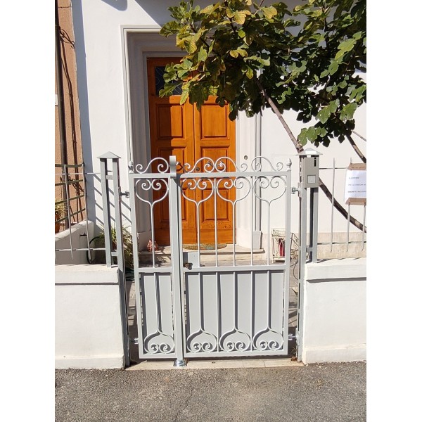 Wrought Iron Pedestrian Gate. Personalised Executions. 049