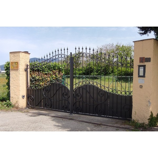 CANCELLO CARRABILE Ferro Battuto . Realizzazioni Personalizzate . cod. 050 . Detrazioni 50%