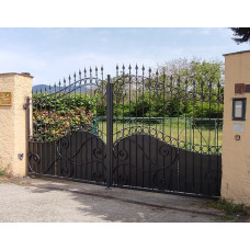 CANCELLO CARRABILE in Ferro Battuto . Realizzazioni Personalizzate . Cod. 050