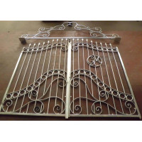CANCELLO CARRABILE in Ferro Battuto . Realizzazioni Personalizzate . Cod. 050