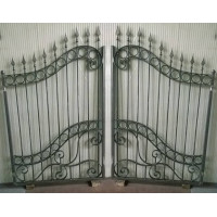 CANCELLO CARRABILE in Ferro Battuto . Realizzazioni Personalizzate . Cod. 050